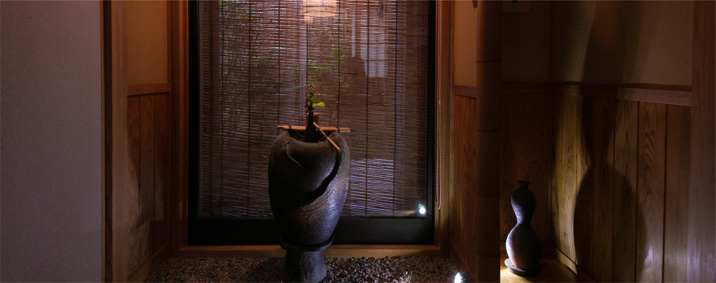 Independent houses with a private outdoor hot spring [10 Japanese tatami mat size] accommodating up to 4 guests