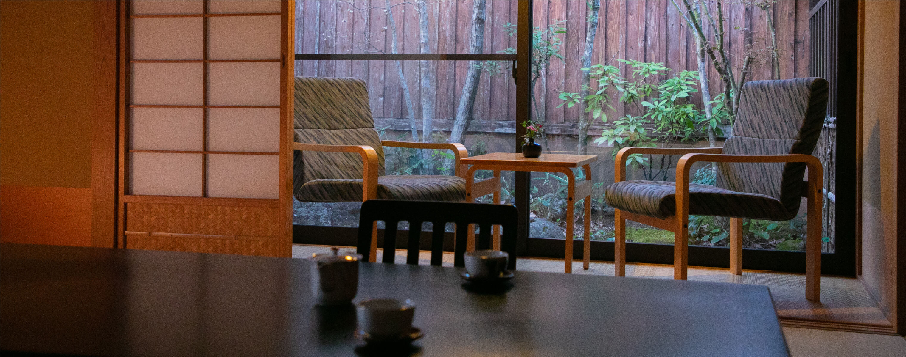 Independent houses with a private outdoor hot spring [10 Japanese tatami mat size] accommodating up to 4 guests