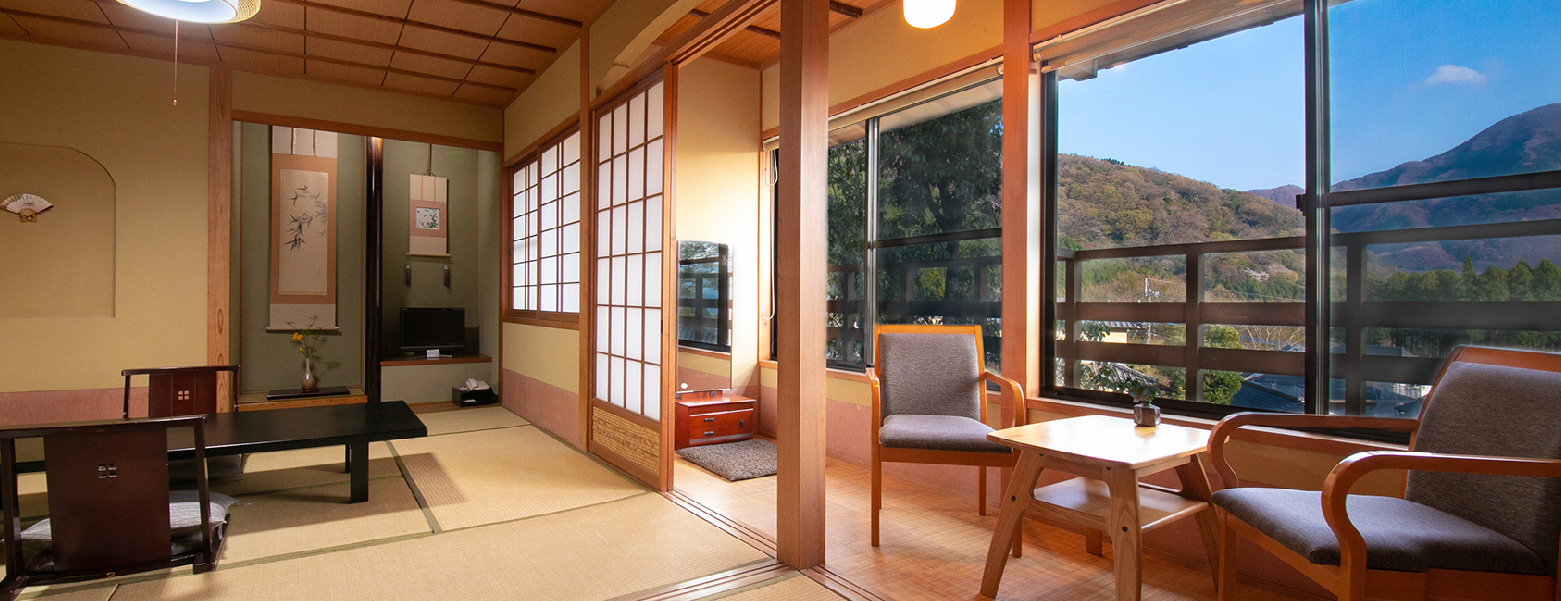 Heart-soothing, pure, natural wood Main block- Japanese style, composed with a number of independent houses