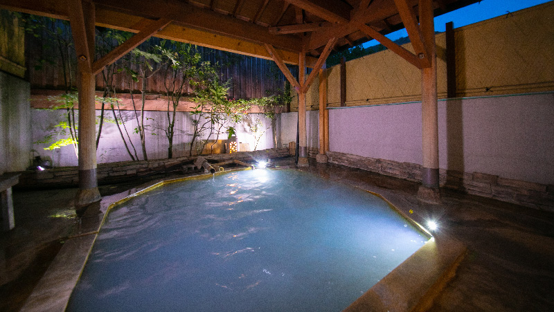 Bathhouse and open-air bath