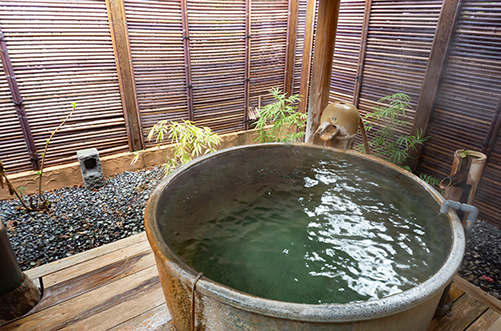 Guest rooms with a private outdoor hot spring